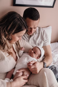 newborn fotograaf Rotterdam newbornshoot ouders met baby newborn